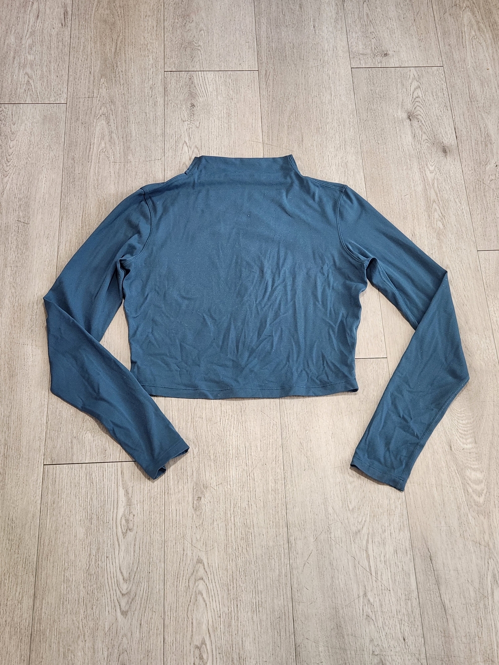 Lululemon All Aligned Mock Neck Long Sleeve Crop Top Blue Teal Size 8